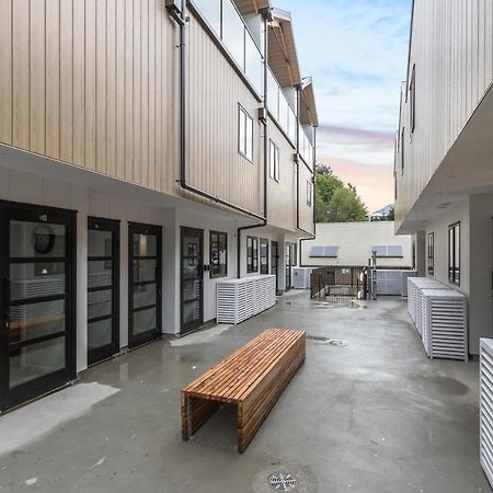 2 Bed 2 Bathroom Brand New Paradise 8 Mins To Cbd クイーンズタウン エクステリア 写真
