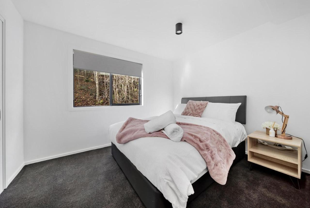 2 Bed 2 Bathroom Brand New Paradise 8 Mins To Cbd クイーンズタウン エクステリア 写真