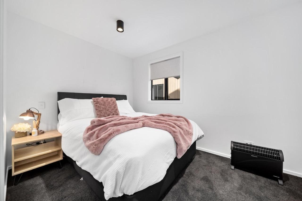 2 Bed 2 Bathroom Brand New Paradise 8 Mins To Cbd クイーンズタウン エクステリア 写真